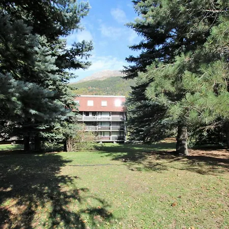 Ski-in/ski-out 4 Pers. Avec Piscine, Jardin Et Parking A La Salle Les Alpes - Fr-1-330f-62 Apartment
